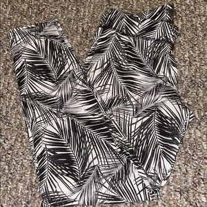 Women’s Pink Victoria Secret Athletic Leggings